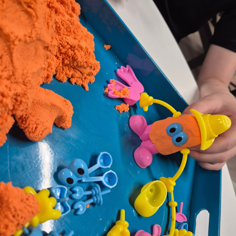 Castle & Kite Fun Dough Faces Set of 52