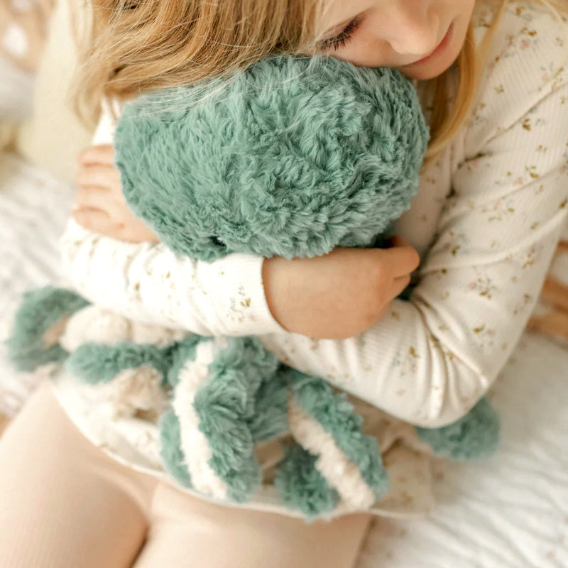 Ollie the Weighted Octopus