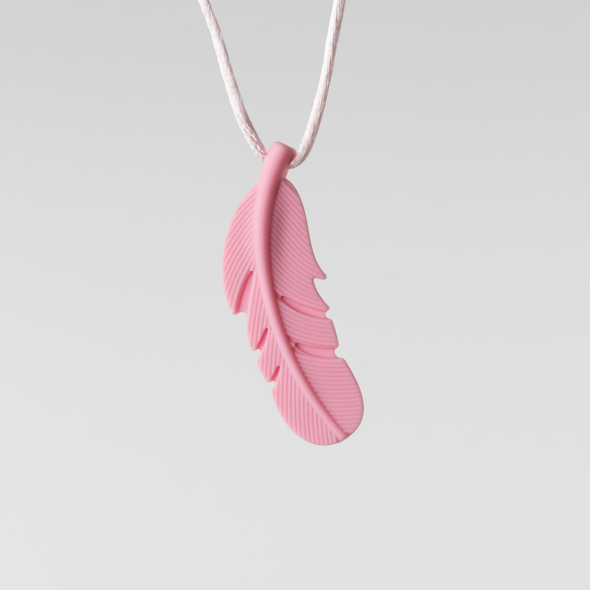 Pink feather necklace online